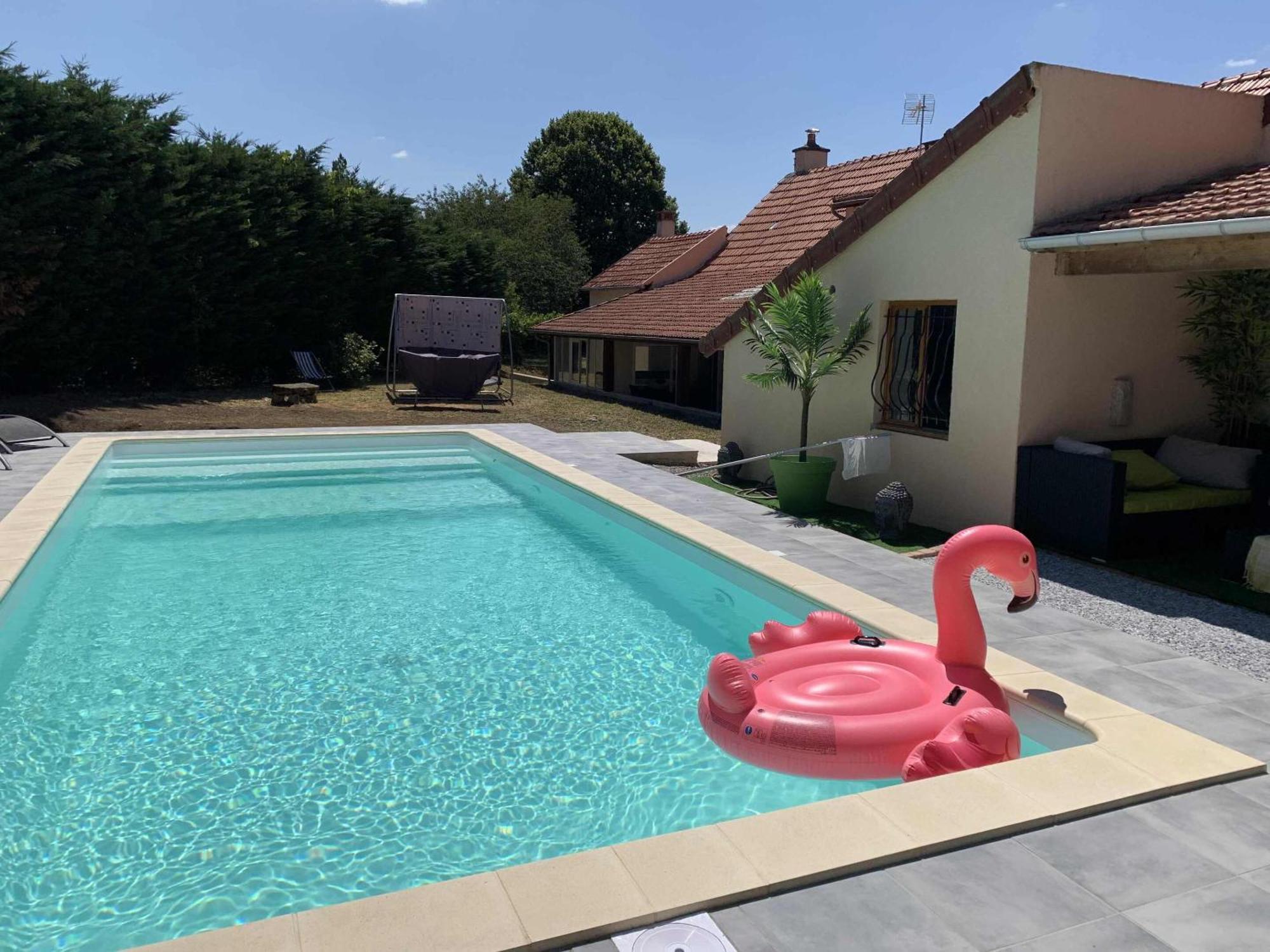 Maison Piscine Et Jacuzzi Saint-Germain-des-Fosses Exterior photo